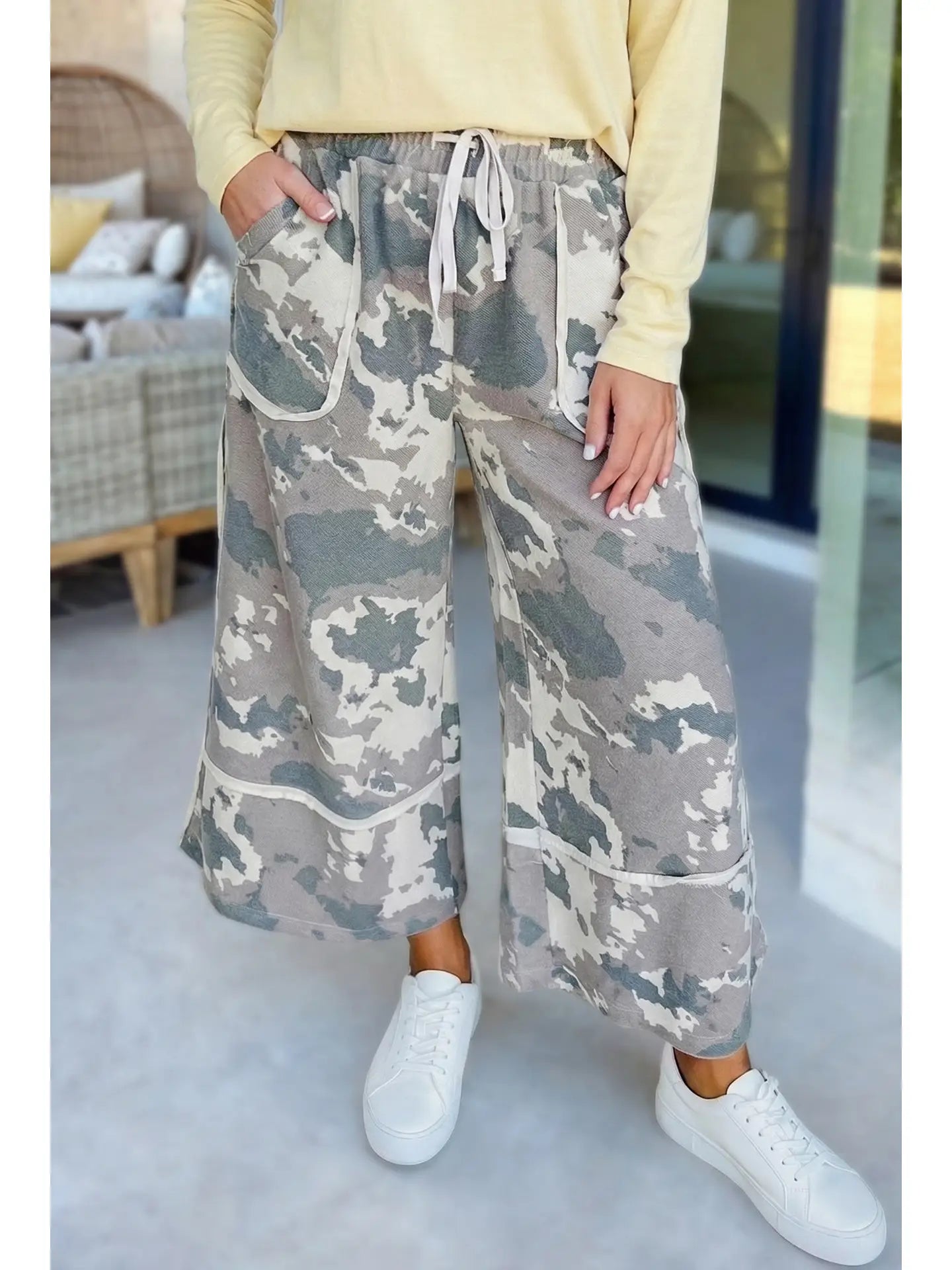 Aapparella Camo Contrast Lace-Up Raw Edge Pocket Pants