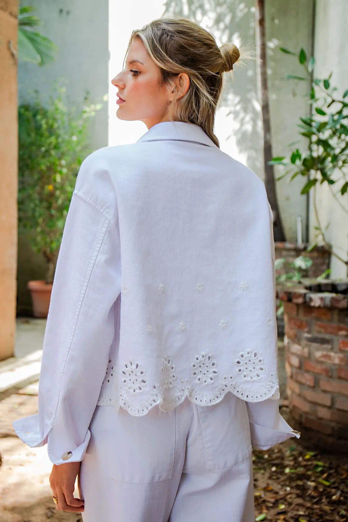 Eesome Button Down Hem Jacket