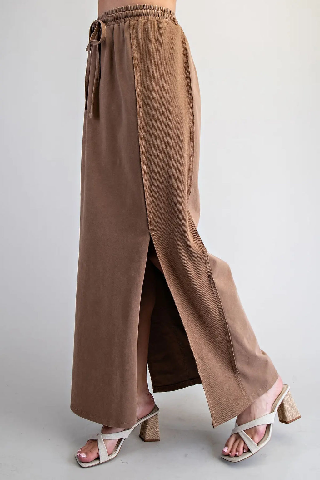 Eesome Ribbed Slit Maxi Skirt