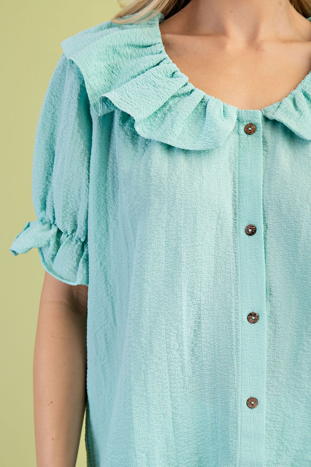 Gigio Button Up Blouse w/ Frilled Collar