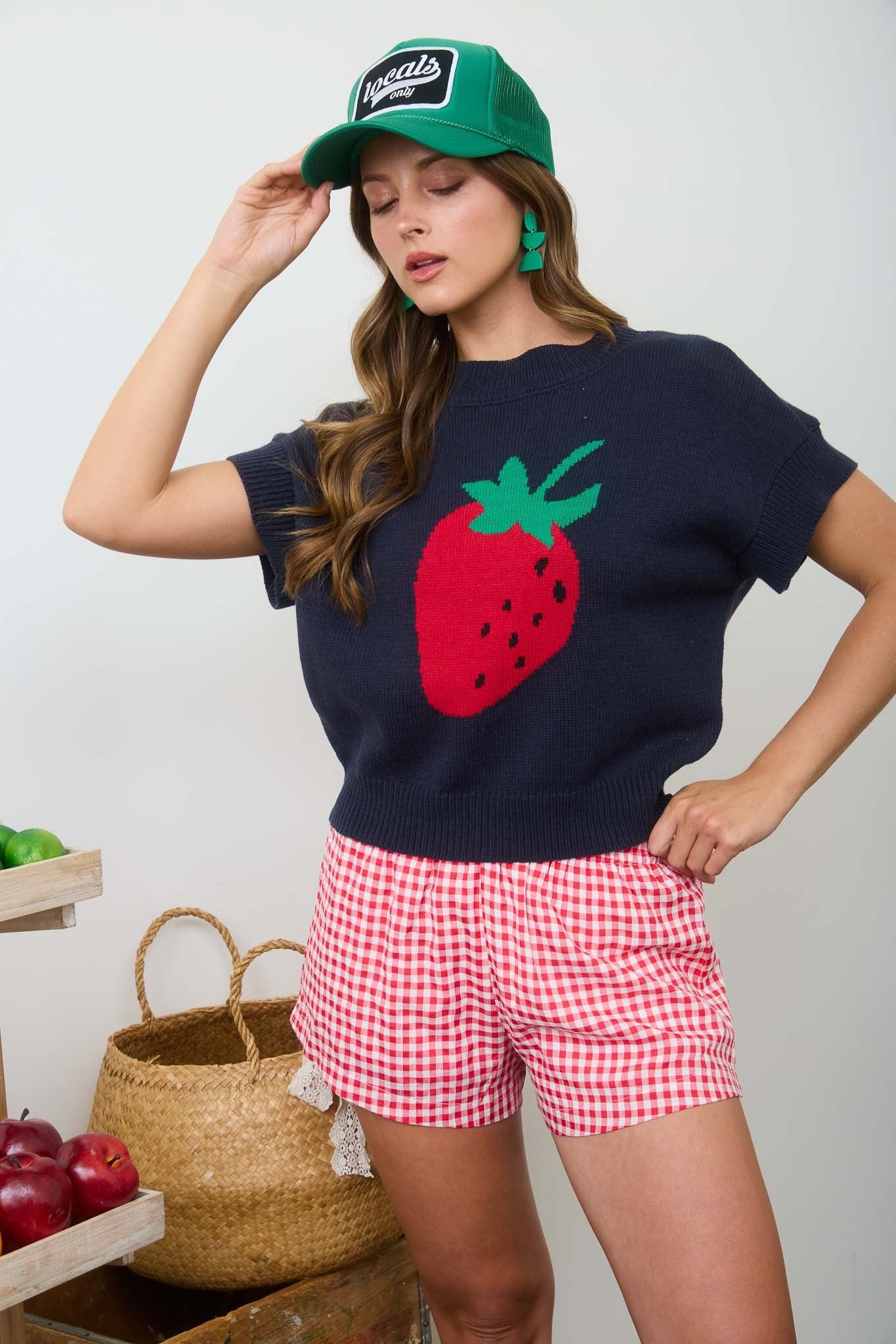 Blu Pepper Strawberry Motif Knit Pullover