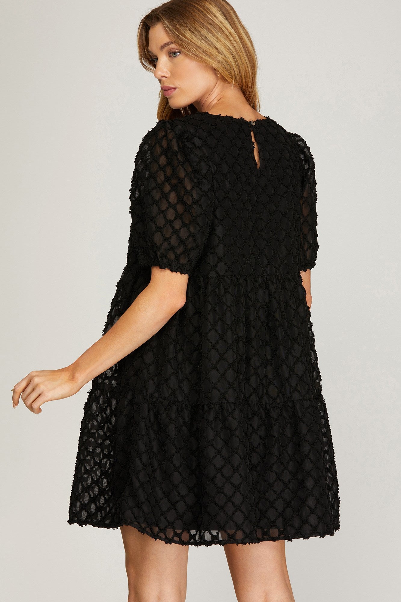 She & Sky Half Putt Sleeve Textured Woven Tiered Dress