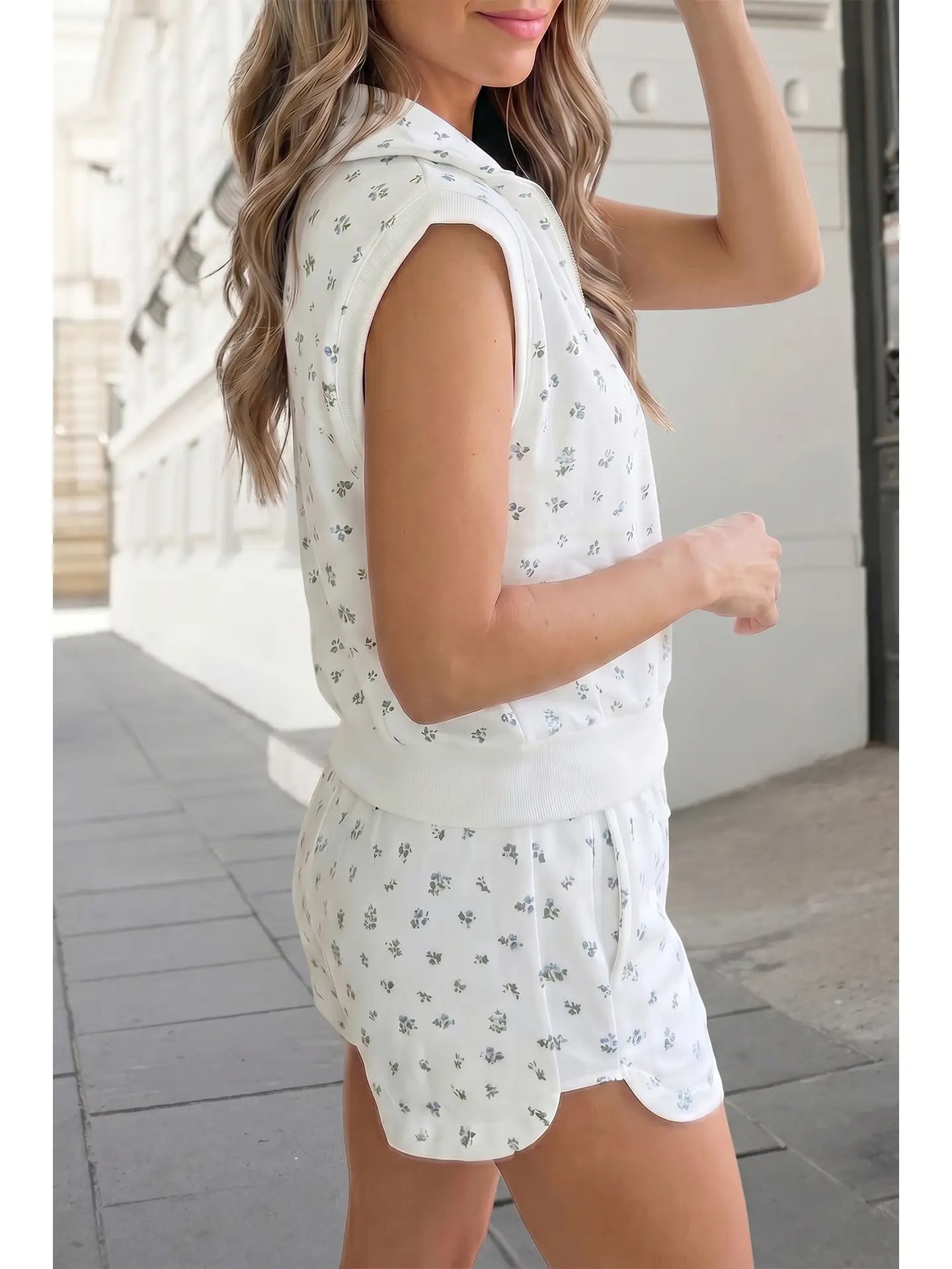Aaparella Floral Print Half Zip Matching 2pcs Shorts Set