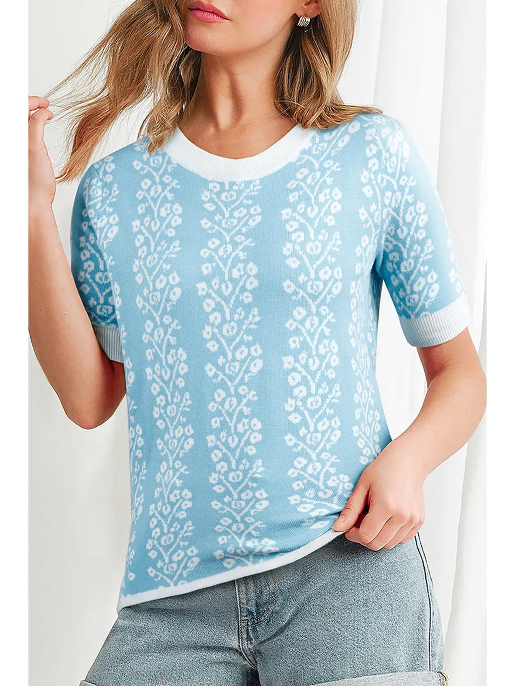 Aaparella Contrast Floral Crewneck Short Sleeve Sweater