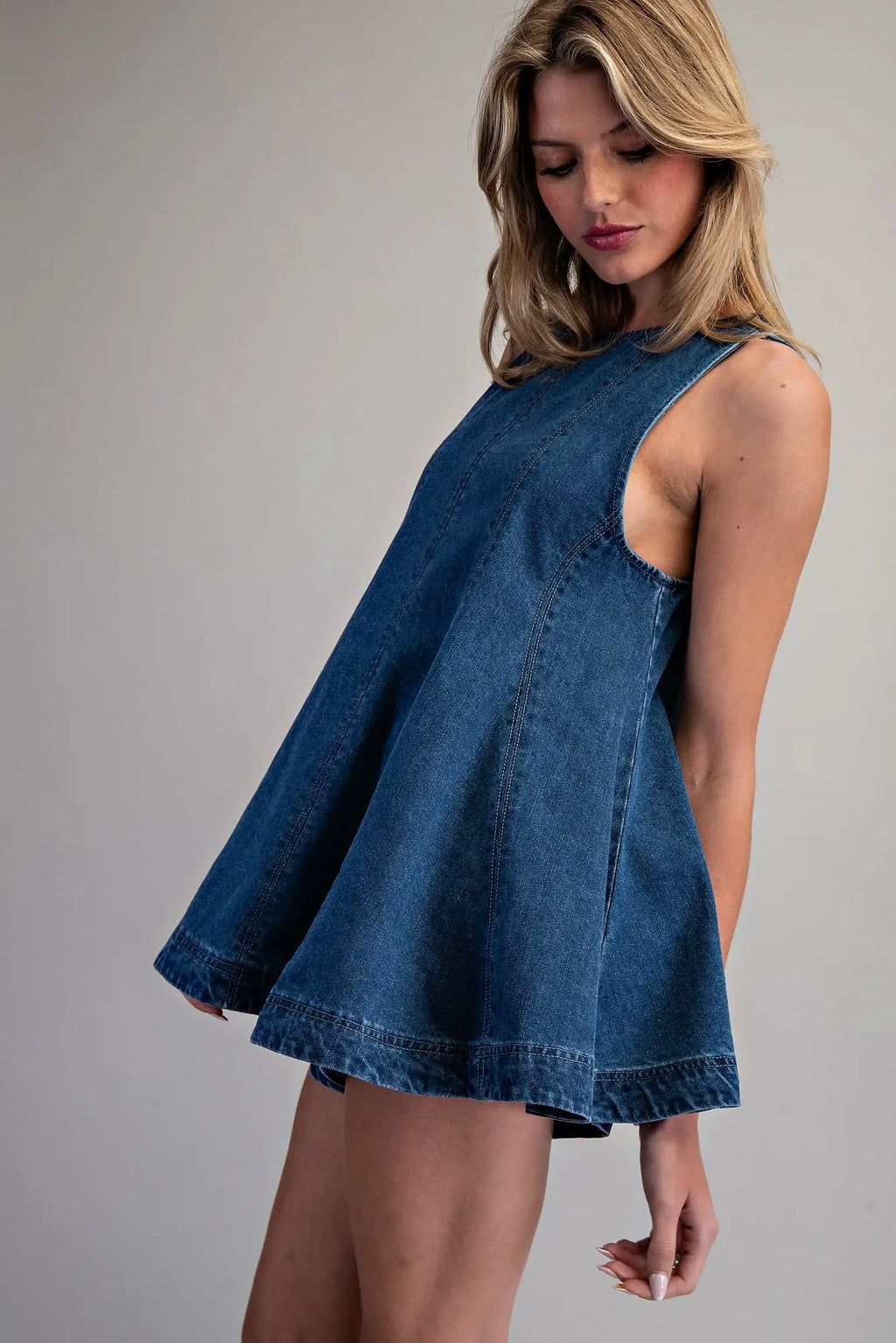 Eesome Sleeveless Flared Denim Top