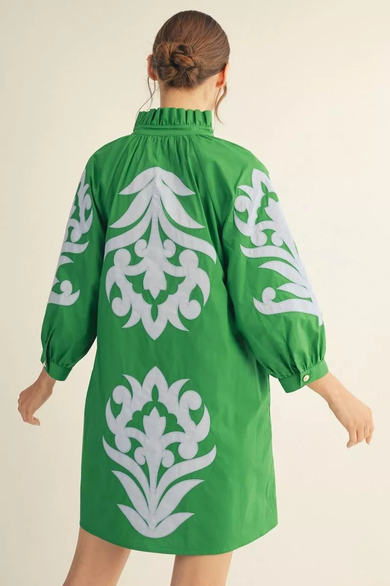 Jodifl 3/4 Sleeves Baroque Floral Applique Shift Dress