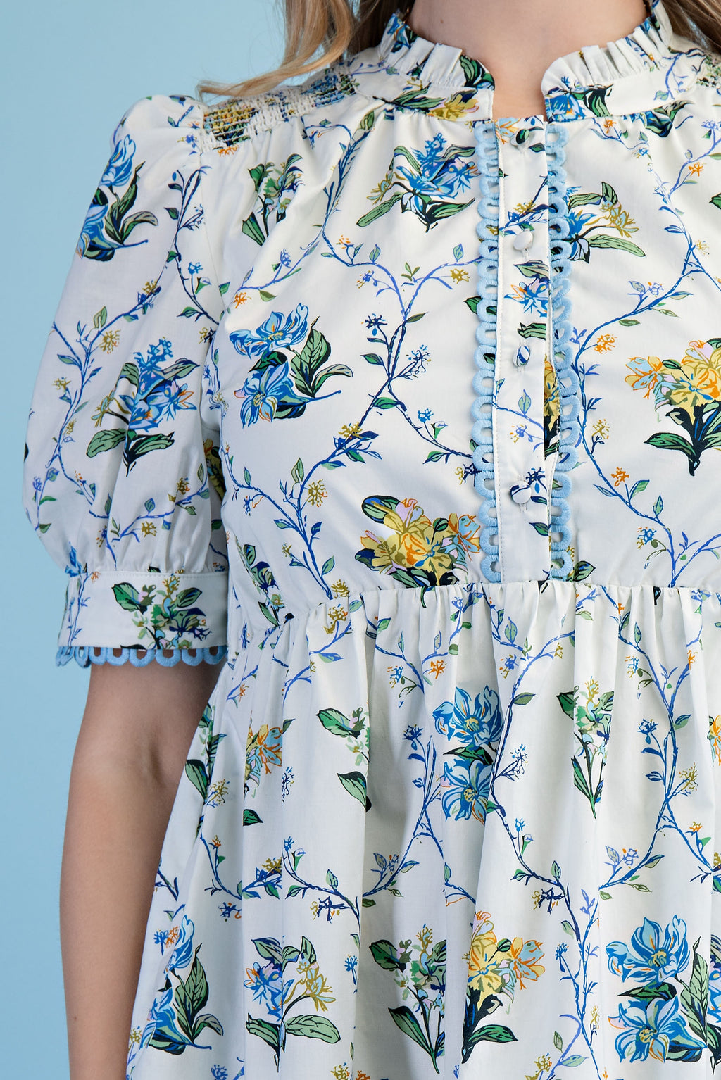 Gigio Winding Vine Floral Print Half Button Dress