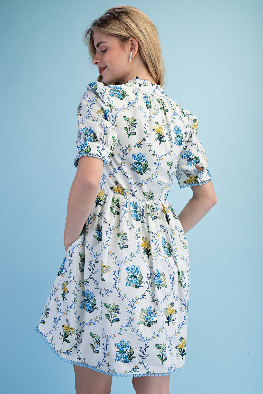 Gigio Winding Vine Floral Print Half Button Dress