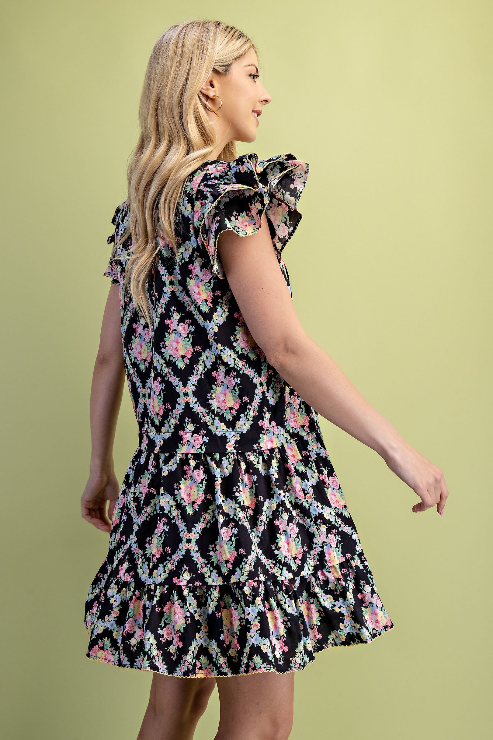 Gigio Tiered Vintage Floral Print Dress w/ Pintuck