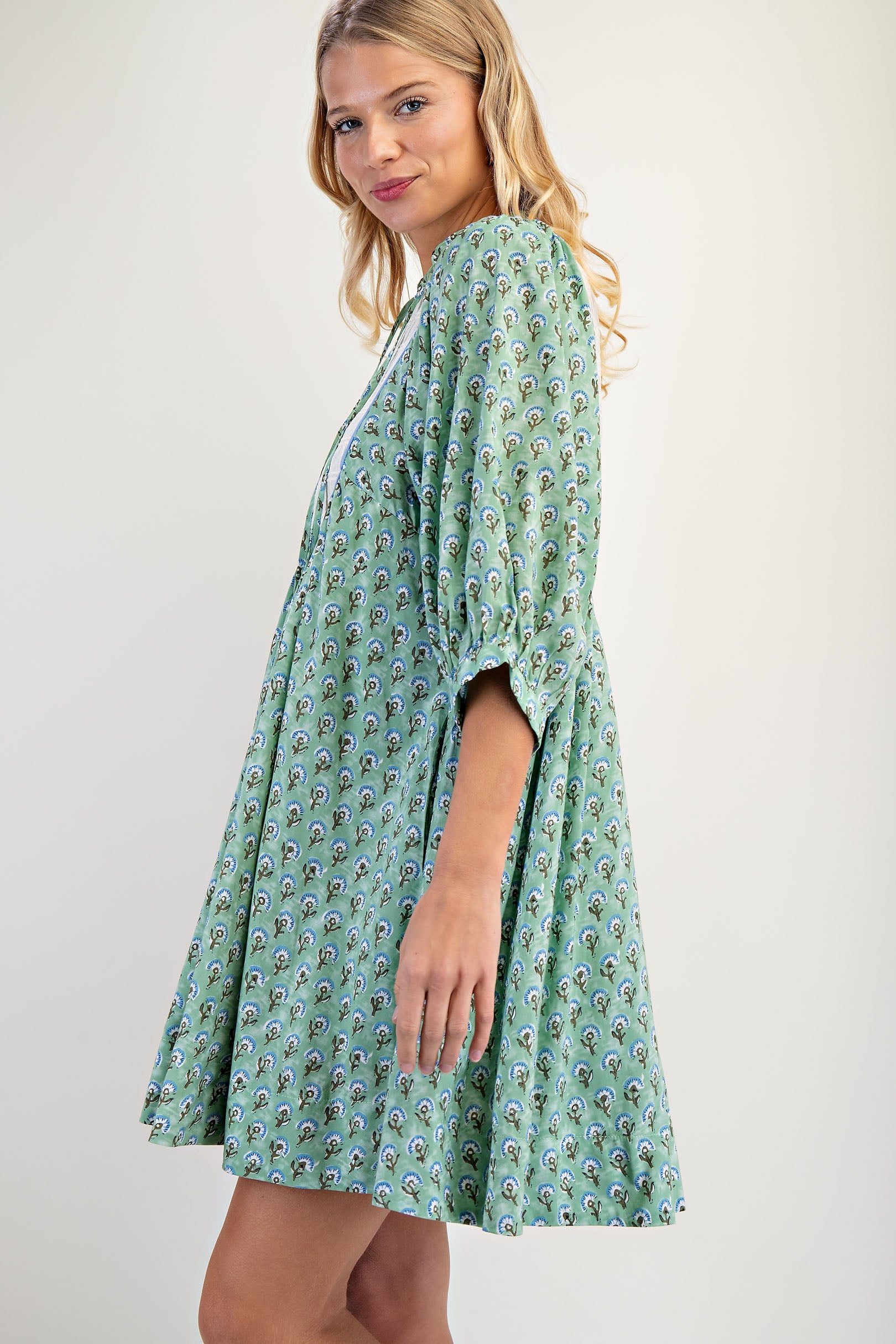 Gigio Dandelion Print Dress with Tie Neck