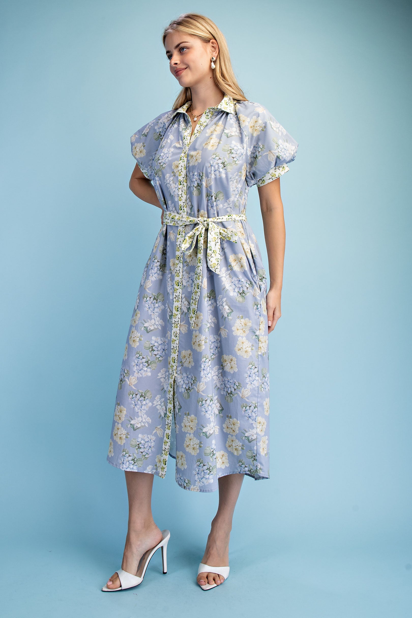 Gigio Floral Accent Print Puff Sleeve Midi Dress