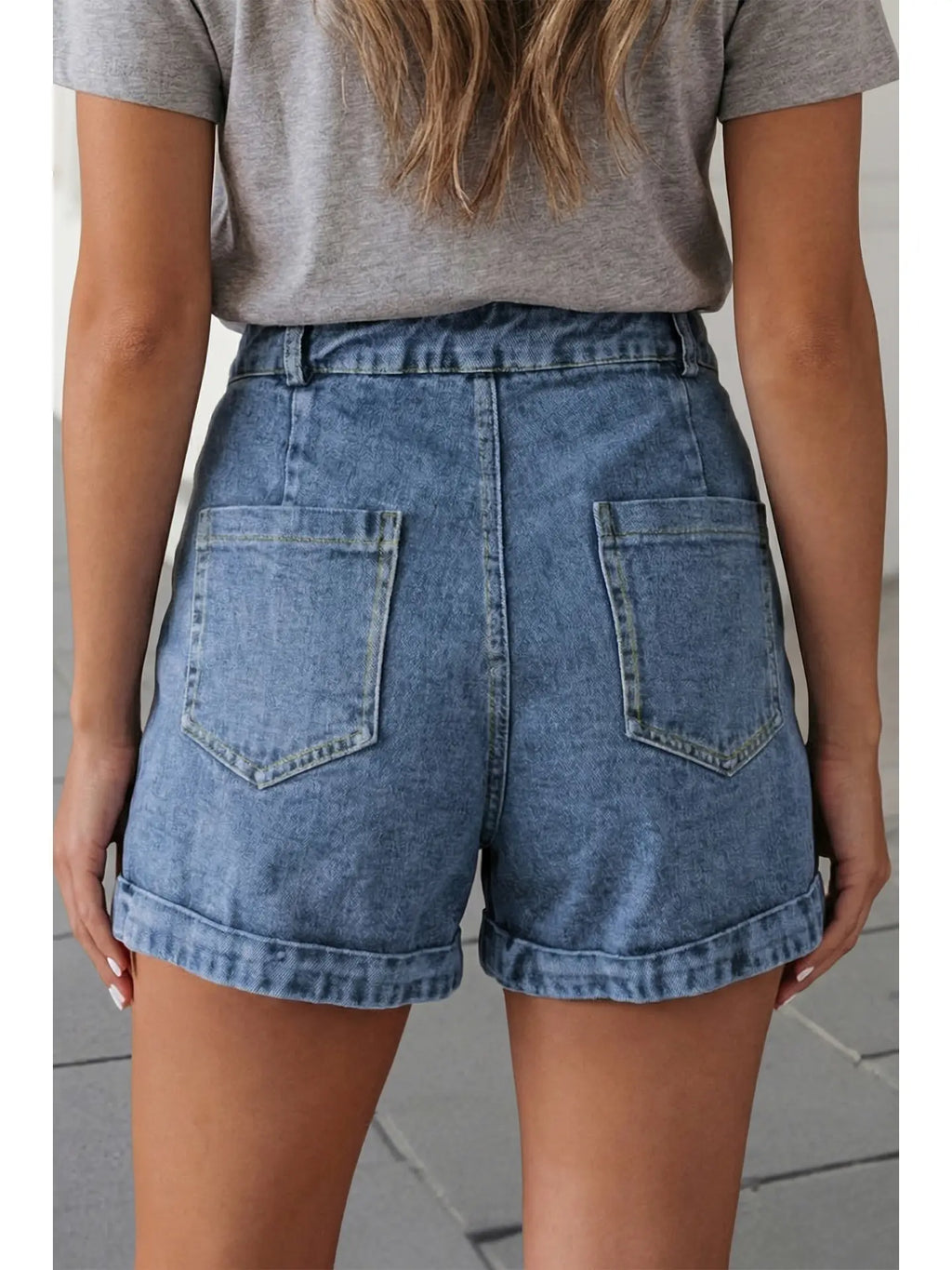 Aapparella Seam Detail Pocketed Cuffed Hem Denim Shorts